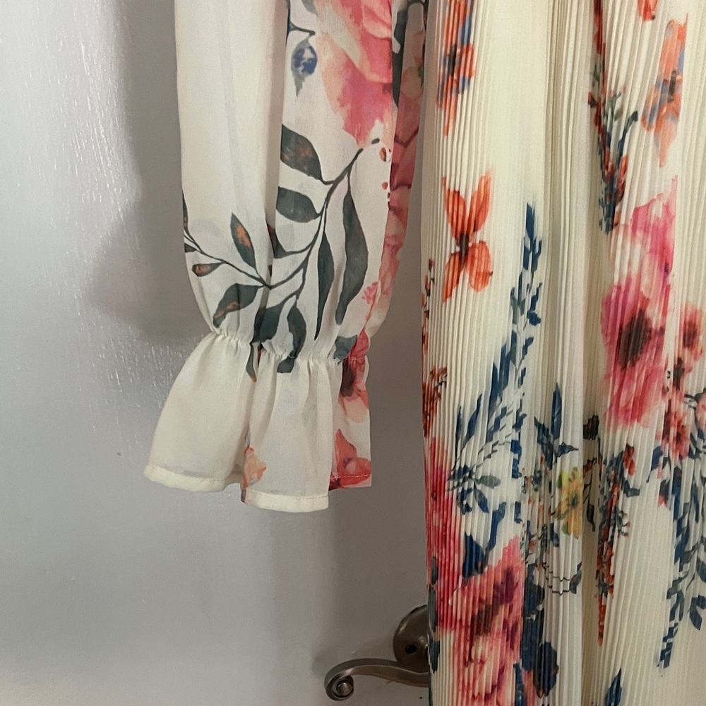 {Anrabress} Chic Floral Long Sleeve Dress in Cream - Picture 4 of 7